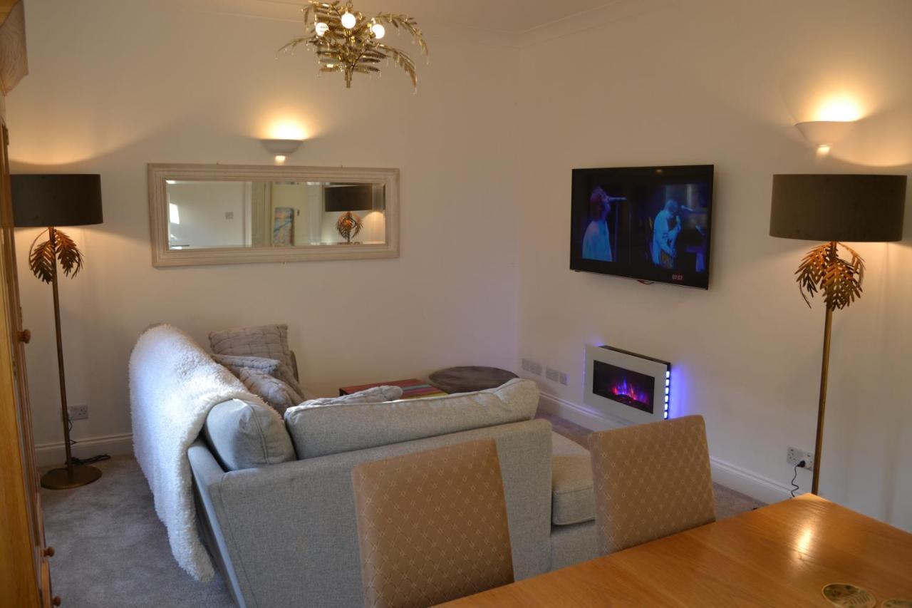 Frinton Escapes - The Cottage Экстерьер фото
