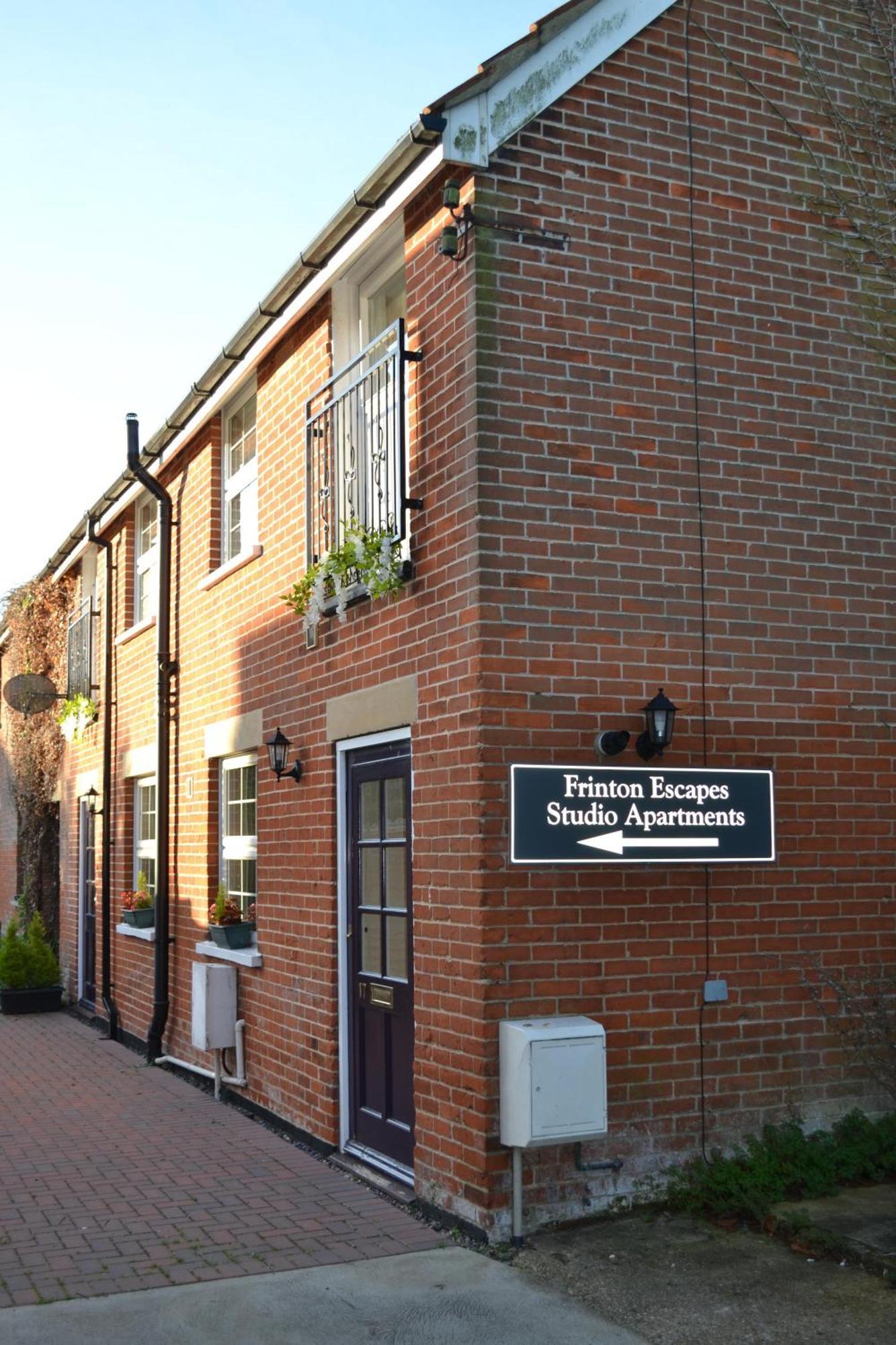 Frinton Escapes - The Cottage Номер фото